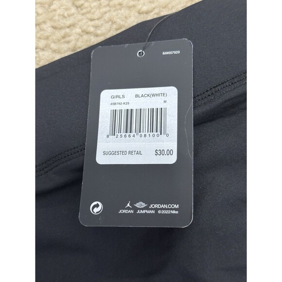 NWT Nikehad Jordan Leggings Jumpman By Nike Black/White Girls Size M 10-12yrs - Picture 4 of 7